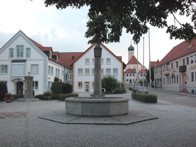 Dorfplatz Haag, Sommer 2012